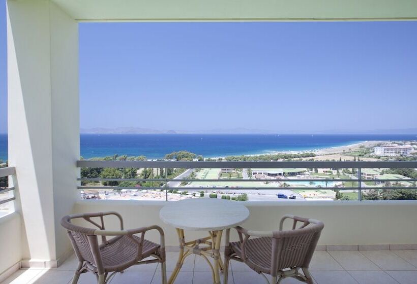 Люкс Престиж, Kipriotis Panorama Hotel & Suites