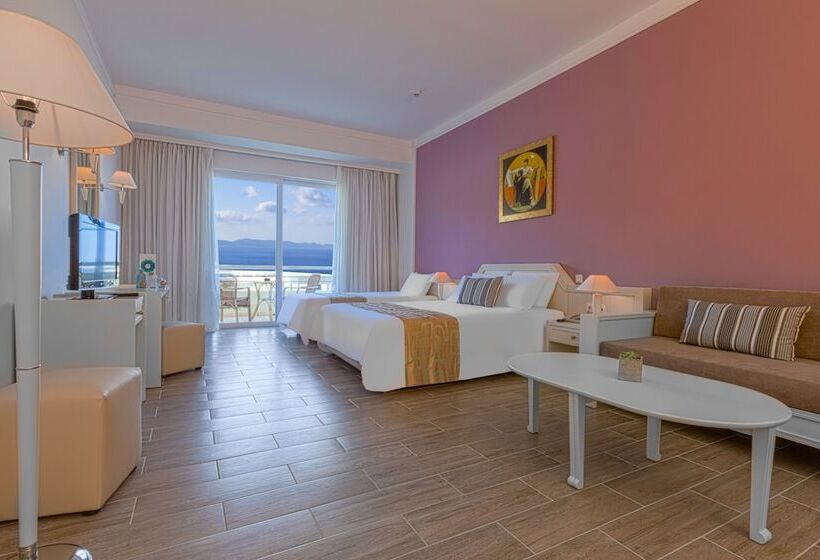Люкс Superior Вид на Море, Kipriotis Panorama Hotel & Suites