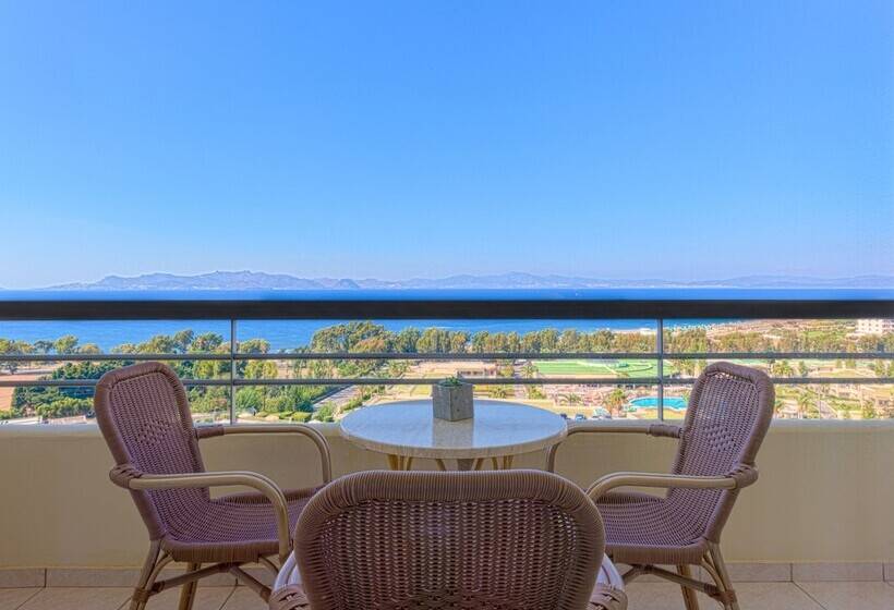 Люкс Superior, Kipriotis Panorama Hotel & Suites