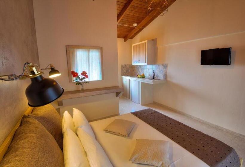 آپارتمان 1 خوابه, Two Brothers Studios & Apts