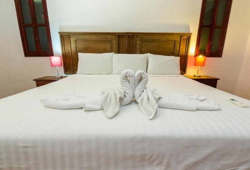 Economy Quadruple Room, Apart Hotel Casaejido