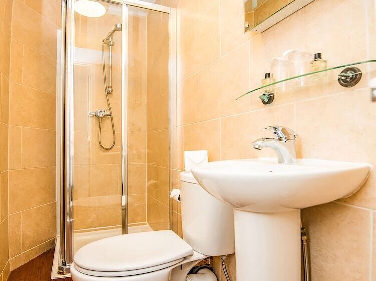 اتاق استاندارد, The Regency Bristol