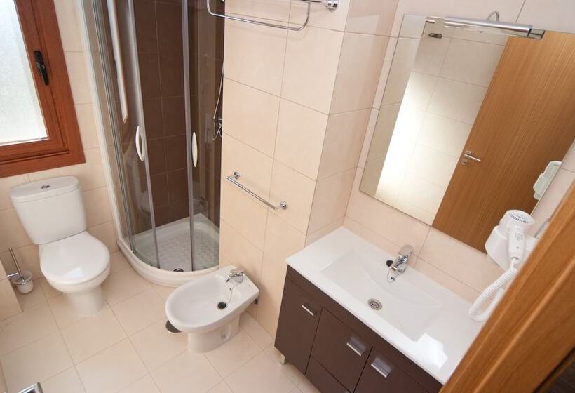 Апартаменты 2 Спальни, Apartahotel & Spa Jacetania