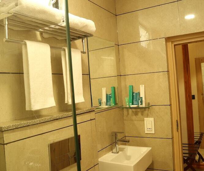 标准间, Reva Regency