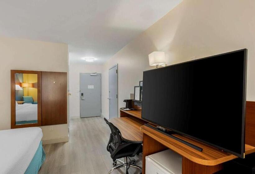 Номер Стандарт Кровать Кинг Адаптированный для Инвалидов, Comfort Inn & Suites Mt. Laurelphiladelphia