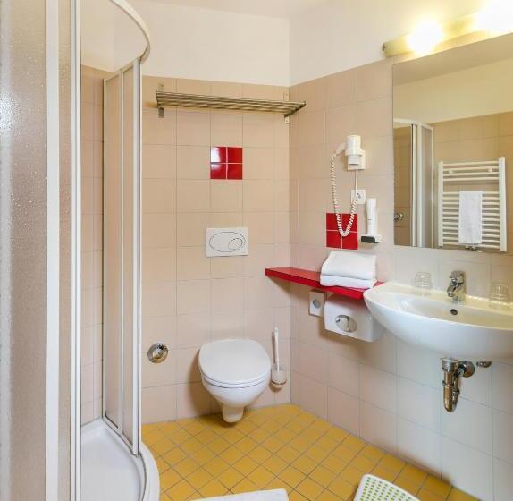 Номер Стандарт, H2o Hotel Therme Resort, Für Familien Mit Kindern