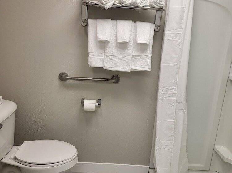 Номер Стандарт, Red Fox Inn And Suites