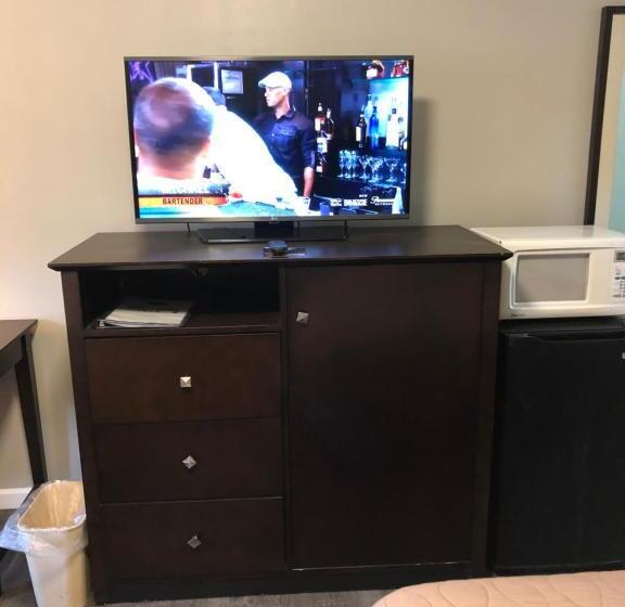 ２ダブルベッドのスタンダードルーム, Deerfield Inn And Suites  Fairview