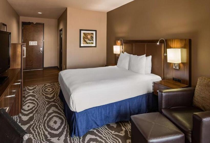 带大床的标准间, Best Western Plus Williston Hotel & Suites
