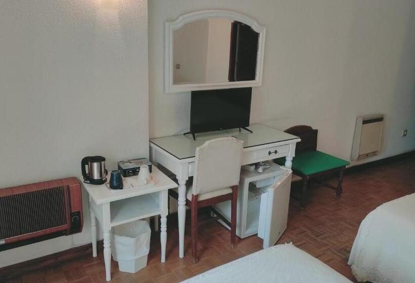اتاق استاندارد با تراس, Terrace House