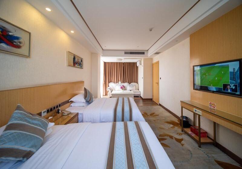 اتاق لوکس با چشم‌انداز شهر, Bahi Ajman Palace