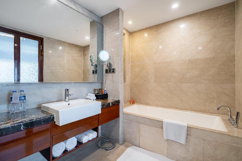 Люкс Кровать Кинг, Crowne Plaza Zhenjiang, An Ihg