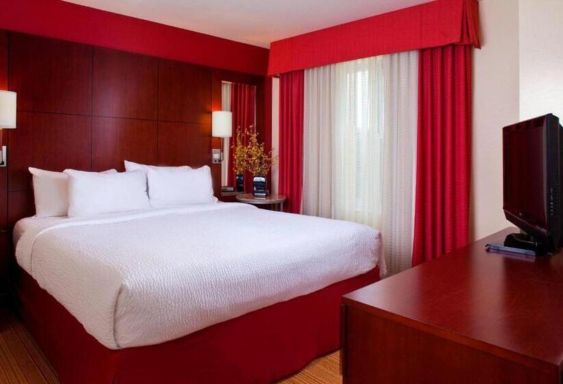 Люкс 2 Спальни, Residence Inn By Marriott Covington Northshore