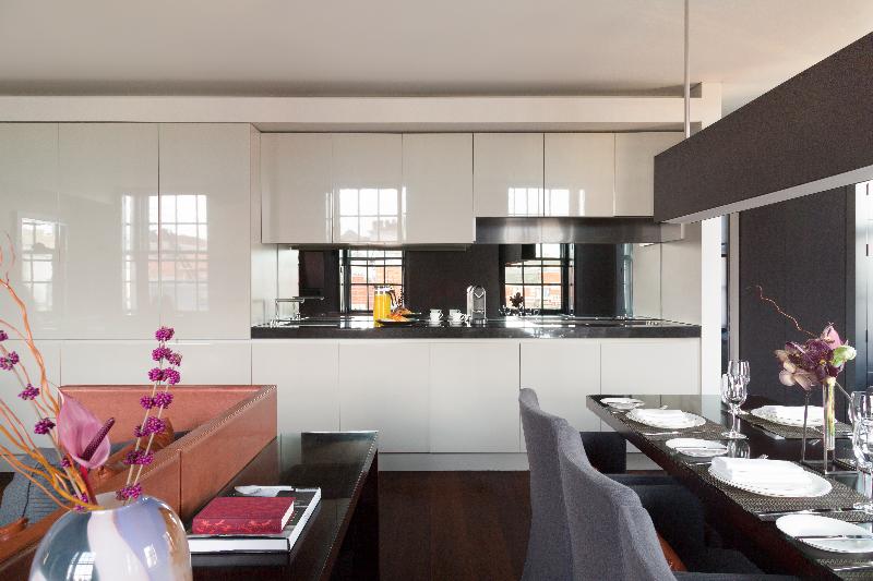 Люкс Superior 2 Спальни, Grosvenor House Suites