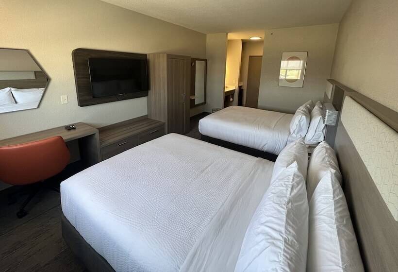 Номер Стандарт, Holiday Inn Express Wichita North   Park City By Ihg