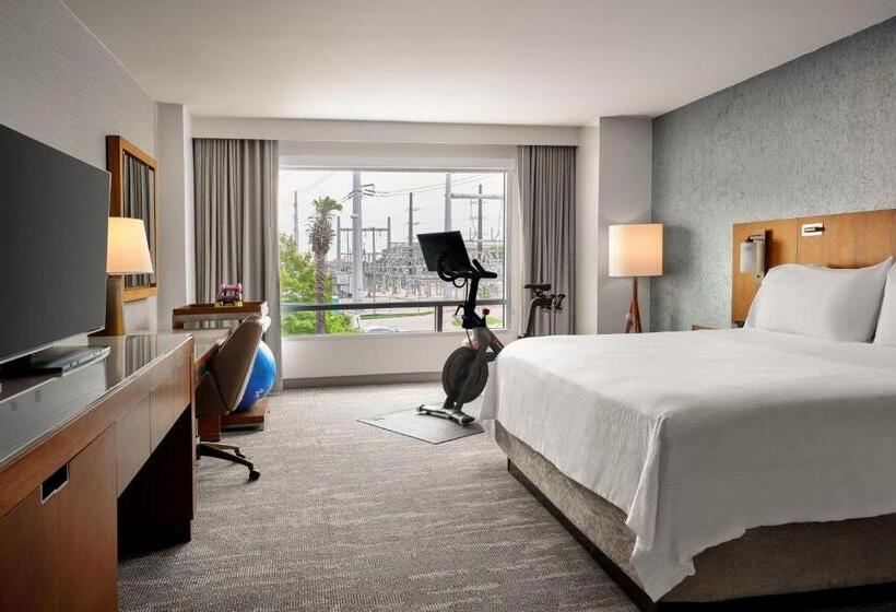 Стандартный Номер Кровать Кинг, The Westin Austin At The Domain