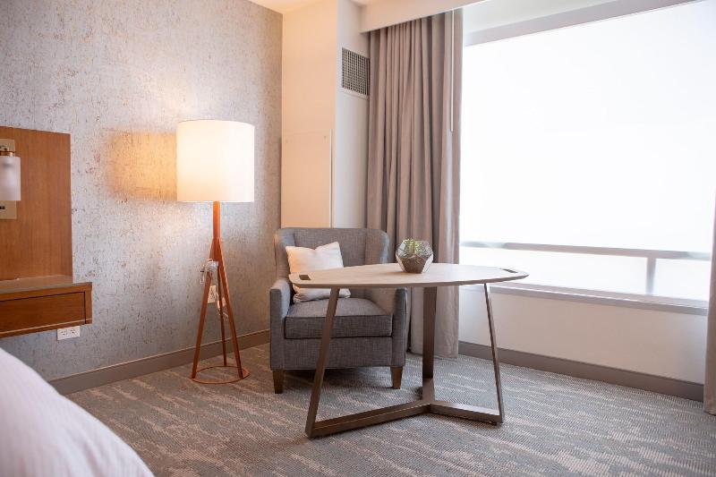 Номер Deluxe, The Westin Austin At The Domain