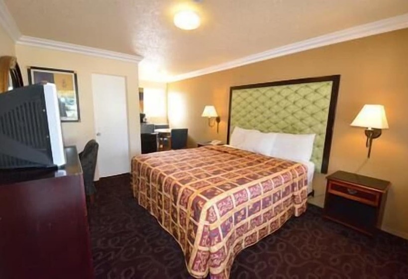Номер Стандарт, Lamplighter Motel Clearlake