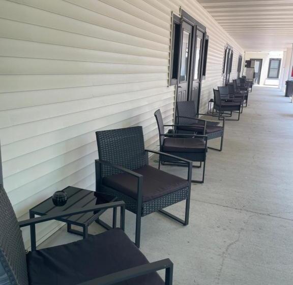 Номер Стандарт, Blue Star Motel