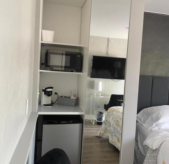 Номер Стандарт, Blue Star Motel