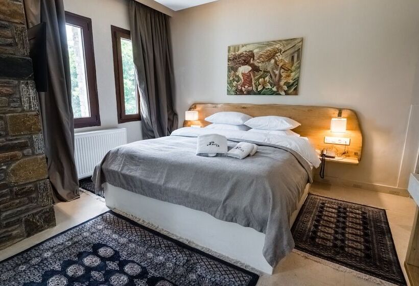 Полулюкс, 12 Months Resort & Spa