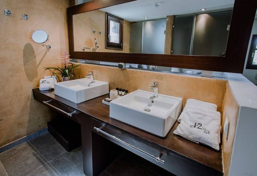 Люкс Повышенной Комфортности, 12 Months Resort & Spa