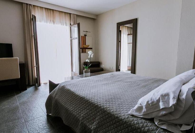 Люкс Superior Вид на Море, 12 Months Resort & Spa