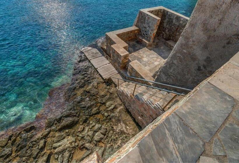 带海景的复工套房, Apollonion Palace