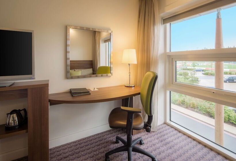 Номер Стандарт, Hilton At St George S Park, Burton Upon Trent