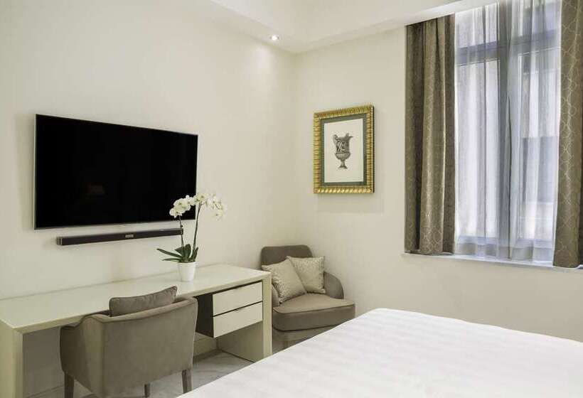 Номер Стандарт Кровать Кинг Адаптированный для Инвалидов, Hilton At St George S Park, Burton Upon Trent