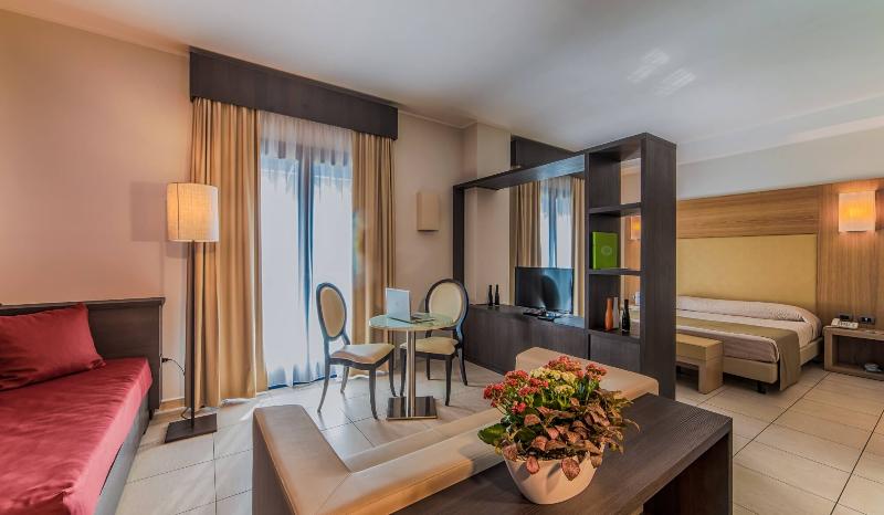 Полулюкс с Балконом, Lu  Hotel Carbonia