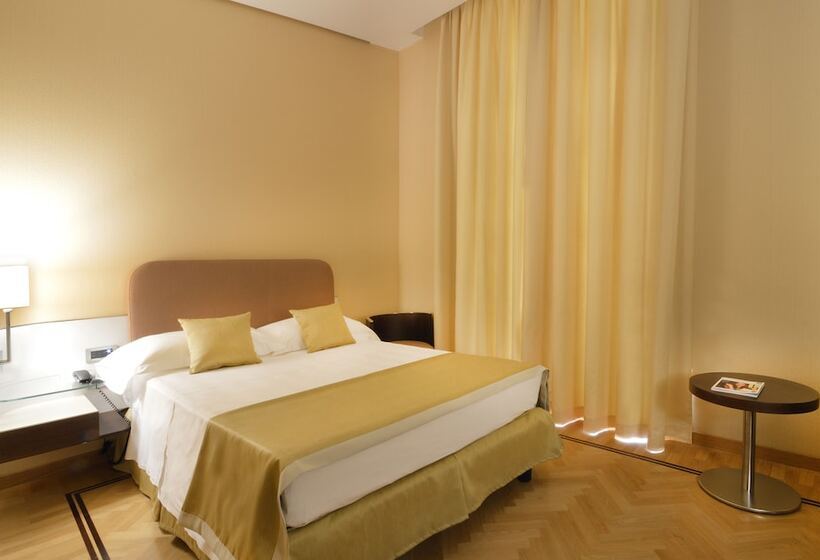 اتاق استاندارد یک نفره, Palazzo Esedra