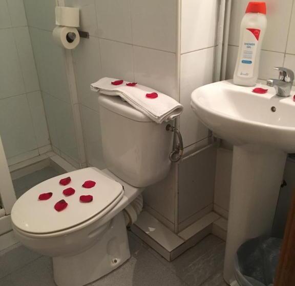 Номер Стандарт, Hostal Elkano