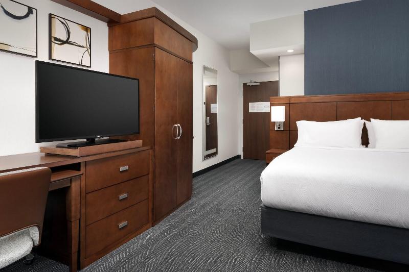 스탠다드 룸 킹사이즈 침대, Courtyard By Marriott Little Rock North