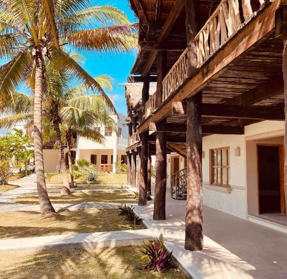 سوییت با چشم‌انداز باغ, Pavoreal Beach Resort Tulum