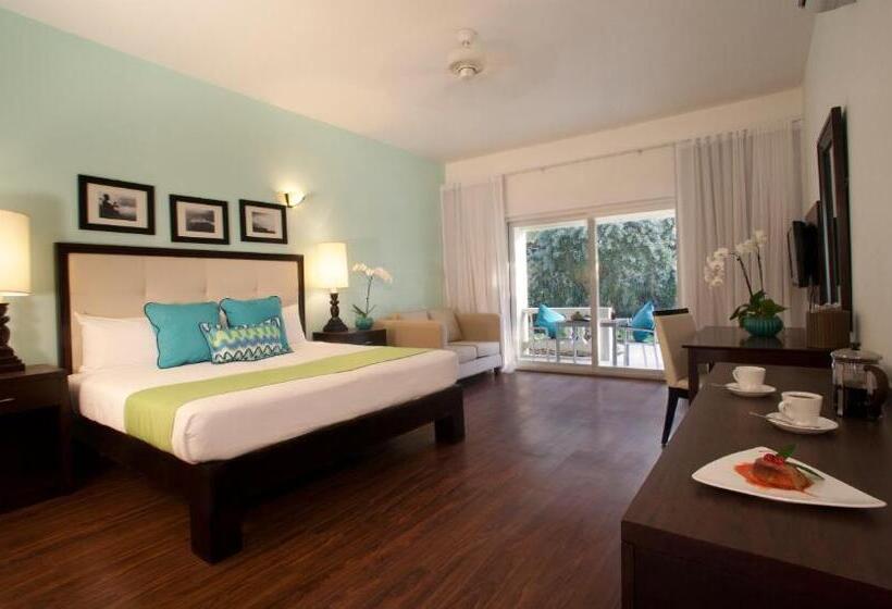 سوئیت جونیور با تخت بزرگ, Sandy Haven Resort