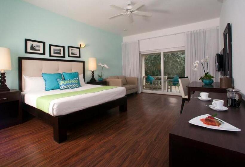 سوئیت جونیور با چشم‌انداز باغ, Sandy Haven Resort