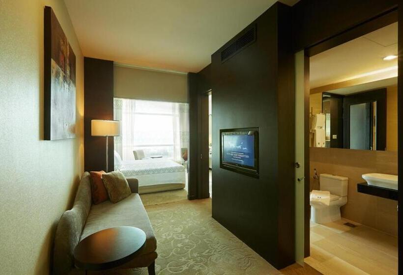 سوییت لوکس, Hatten Hotel Melaka