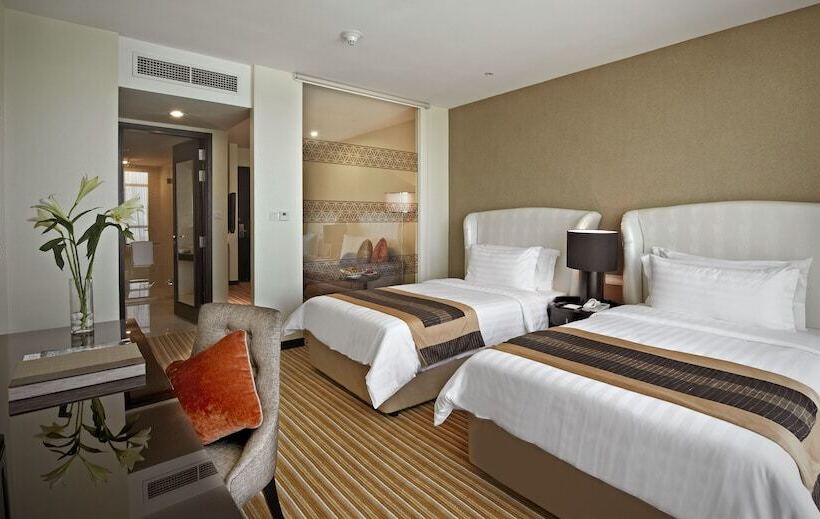 سوییت لوکس, Hatten Hotel Melaka