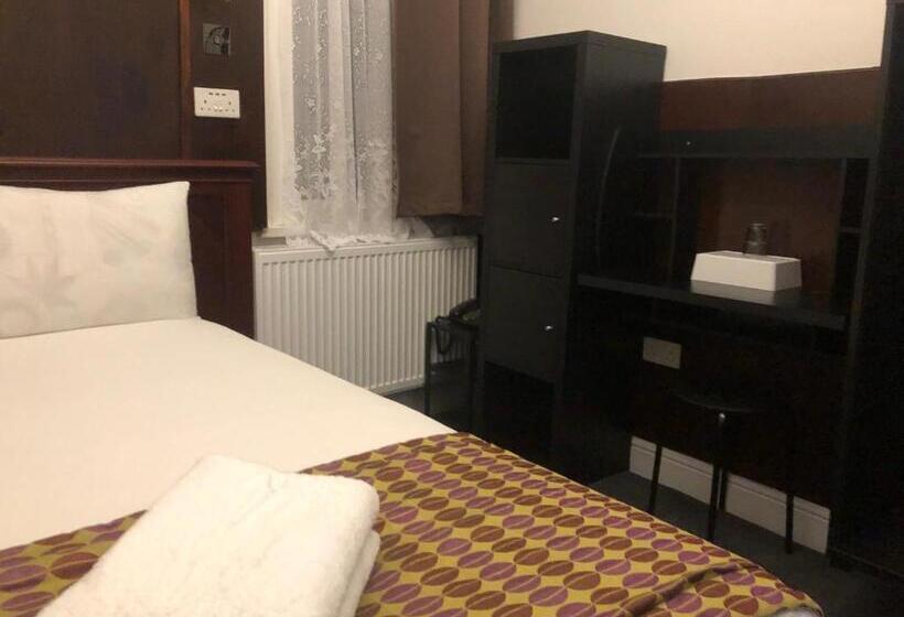Номер Стандарт, Plaza London