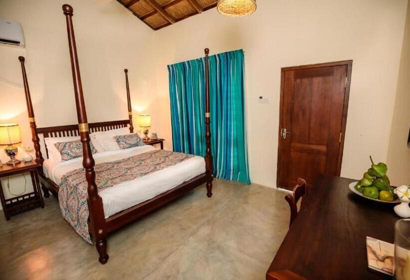 کلبه ییلاقی, Club Mango Resort