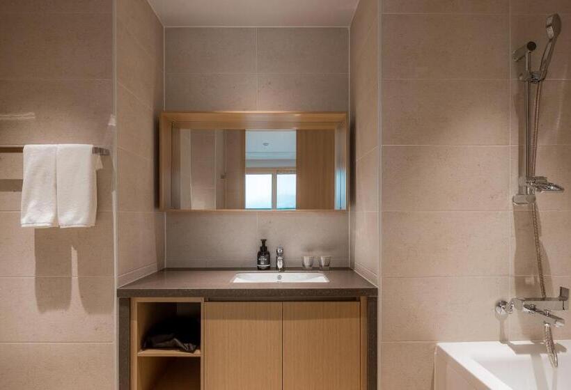 Апартаменты Superior 2 Спальни, Chestertons Sokcho