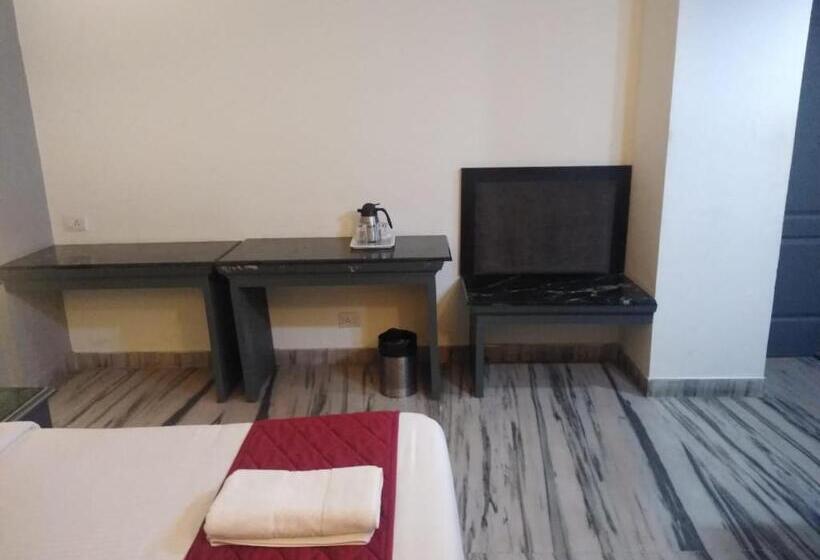 Номер Deluxe, Zip By Spree Hotels Surabi International Vellore