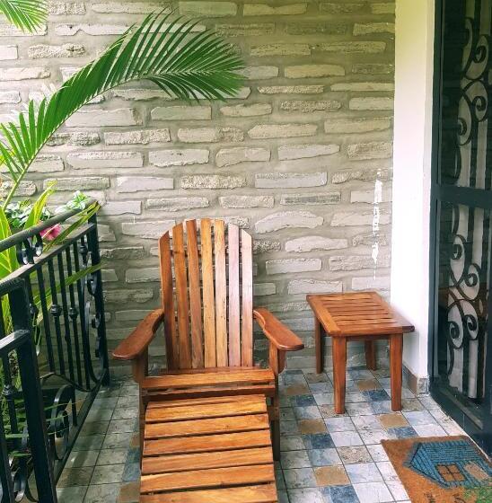 اتاق لوکس خانوادگی, Home Bliss Hotel  Fort Portal Uganda