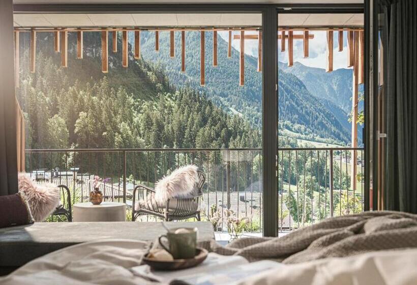 Номер Deluxe, Coolnest
