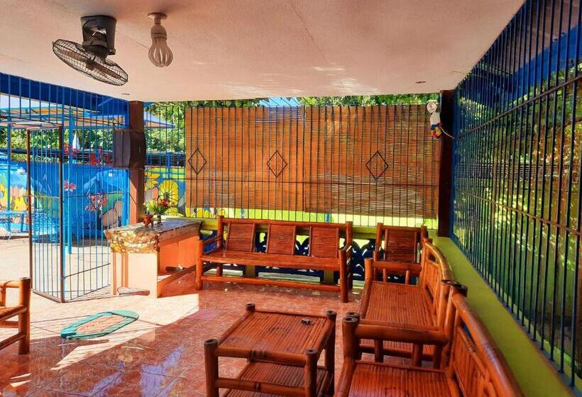 Семейный Номер, Villa Corrales Homestay