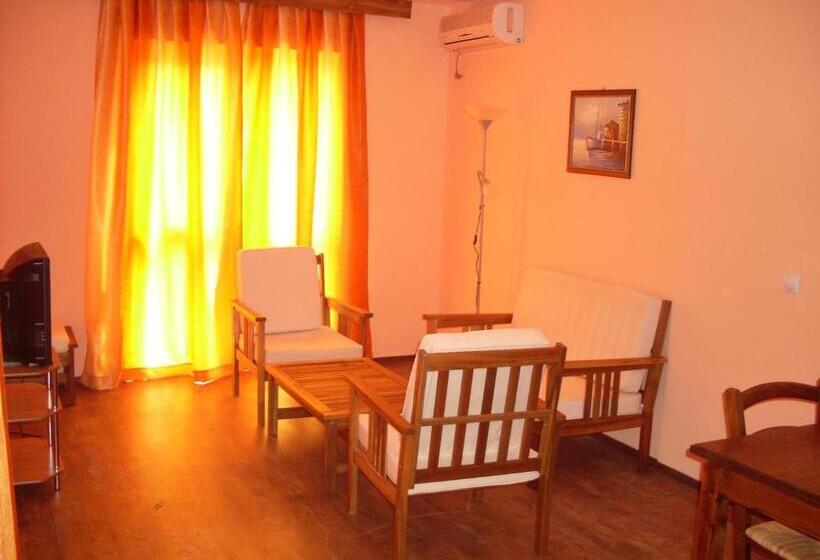 آپارتمان 2 خوابه, Condo Hotel Valentina