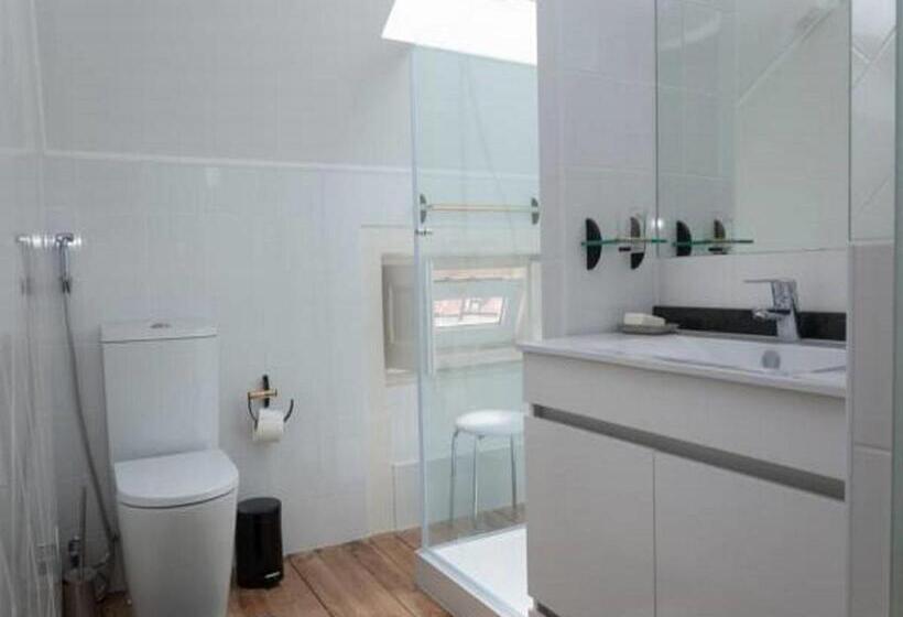 سوییت, Adore Portugal Coimbra Guest House