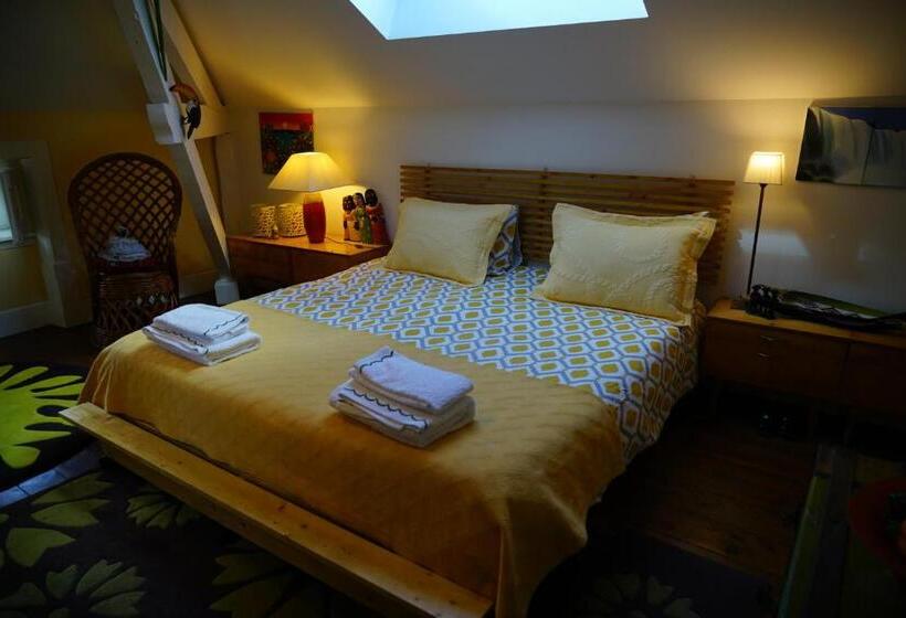 اتاق سه‌نفرۀ استاندارد با سرویس بهداشتی بیرون از اتاق, Adore Portugal Coimbra Guest House
