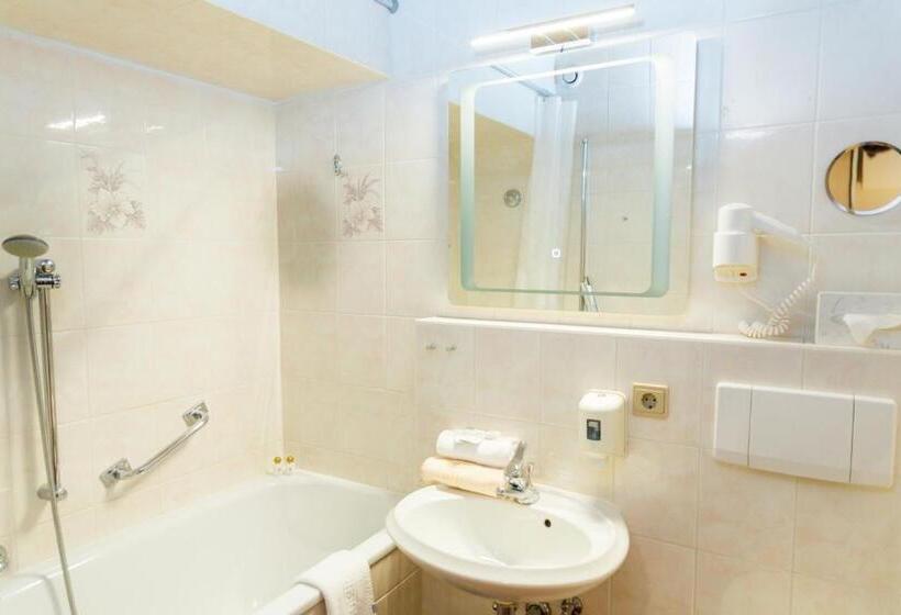 スーペリアールーム, Appartement  Und Wellnesshotel Charlotte   3 Sterne Superior